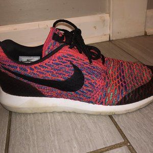 Nike Roshe Tennis Shoes